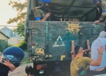 Kursk-Offensive: Ukrainische Truppen verschleppen russische Zivilisten (VIDEO)
