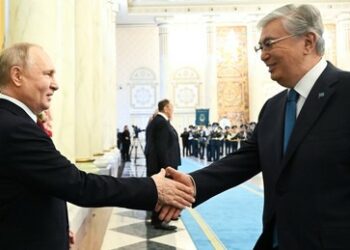 Kurswechsel: Kasachstan will Russland-Sanktionen "nicht blind folgen"