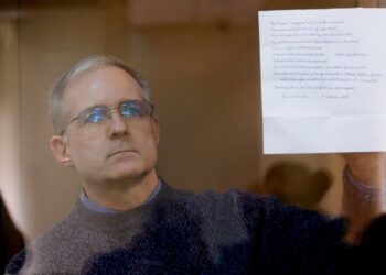 Medien: WSJ-Reporter Evan Gershkovich und Ex-Marine Paul Whelan aus russischer Haft entlassen