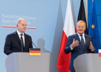 Polens Premierminister Donald Tusk fordert Nord Stream-Saboteure direkt auf "zu schweigen"