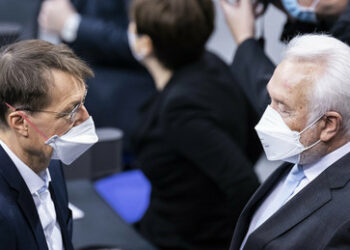 RKI-Files: Kubickis Forderung nach "persönlichen Konsequenzen" prallt an Lauterbach ab