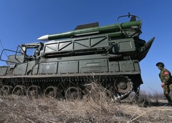 Russische Streitkräfte zerstören Lagerhallen für norwegische NASAMS-Raketenkomplexe