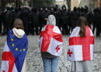 Russischer Auslandsgeheimdienst: Washington bereitet Farbenrevolution in Georgien vor