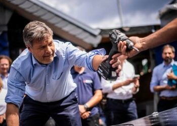 Russland-Sanktionen: Habeck macht die Welt, widdewidde wie sie ihm gefällt