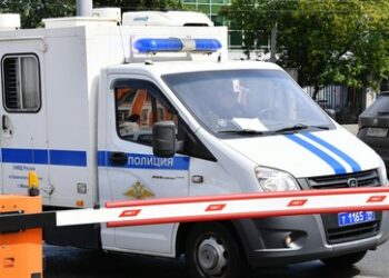 US-Amerikaner greift Polizeibeamte an – Festnahme nach Randale in Moskauer Hotel