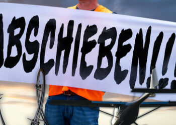 Umfrage: Große Mehrheit will Abschiebungen auch nach Afghanistan