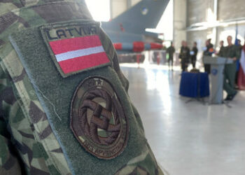 Verteidigungsminister eines EU-Staates fordert die Einberufung von Frauen