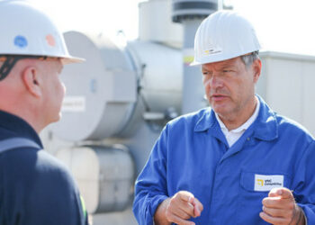 Wirtschaft in Panik: Habeck will Energiepreise an Wetter koppeln