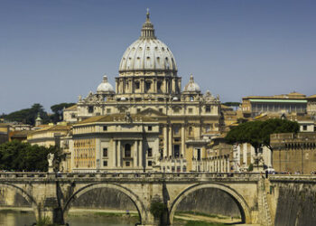 "Auch Kinder nicht verschont" – Worüber der Vatikan 30 Jahre lang schwieg