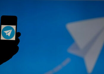 "Dunkelheit bricht herein": Tucker Carlson zu Berichten über Durows Verhaftung