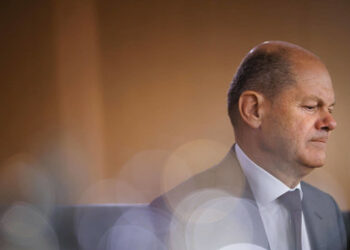 Außenpolitisches Eiern im Ukraine-Krieg: Scholz wird sichtlich nervös