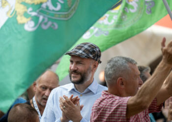 Bereitet der sächsische Innenminister ein Verbot der "Freien Sachsen" vor?