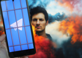 Fiktive Gedanken des Balkonisten: Pawell D. – freiwillig gefangen im Spinnennetz der Intrigen?