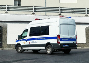 Junge im russischen Tscheljabinsk attackiert Lehrerin und Mitschüler mit Hammer – vier Verletzte