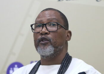 Mandelas Enkel kritisiert USA wegen Restriktionen gegen RT