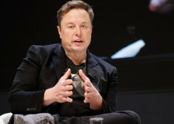 Musk: USA auf der "Überholspur" - zum Bankrott