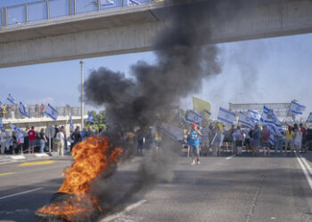 Nach Leichenfunden: Massenproteste in Israel – Gewerkschaft ruft zum Generalstreik auf
