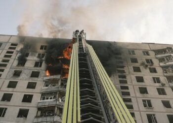 Neue ukrainische Provokation? Einschlag unbekannten Ursprungs in Charkow mit Verletzten