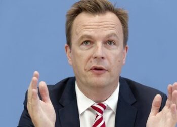 Ökonom: Deindustrialisierung beschleunigt sich