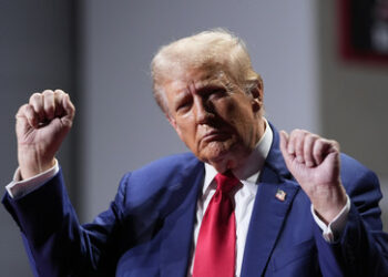 PR-Schachzug im Wahlkampf: Trump trollt Selenskij mit veröffentlichtem Brief