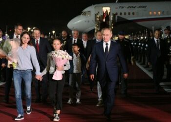 Putin lobt saudischen Kronprinzen für "aktive Rolle" beim historischen Gefangenenaustausch mit USA