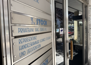 Schweizer Bankensterben: Raus aus Russland, All-in auf René Benko – und der Crash folgt!