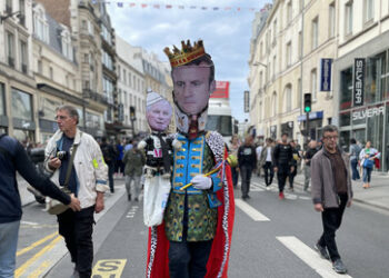 Tausende protestieren gegen neue Regierung in Frankreich