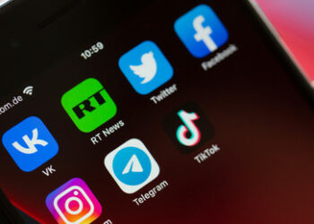 TikTok löscht Konten von RT und Sputnik