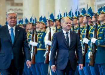 Tokajew bei Treffen mit Scholz: "Russland ist militärisch unbesiegbar"