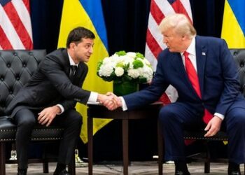 Trotz gegenseitiger Vorwürfe: Trump willigt in Treffen mit Selenskij ein