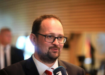 Erfurter Schmierentheater – Was das Ausland aktuell von Deutschland lernt