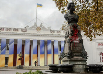 Friedensnobelpreisträgerin unterstützt Abschaffung russischer Kultur in der Ukraine