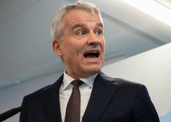 Nach Bericht von RT DE: Roma-Flüchtlinge im Fokus, Asylminister Jans im Kreuzfeuer