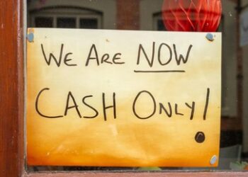 Norwegens digitale Wende: Rückkehr zum Bargeld und zur analogen Welt