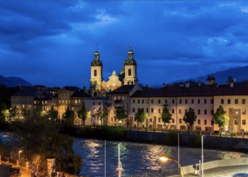 Österreich in der längsten Rezession seit 1945: Wohlstandsverluste und wirtschaftliche Stagnation