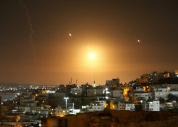 Schwere Schäden durch iranischen Angriff: Israel will der Welt Sand in die Augen streuen