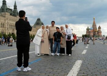 Starker Andrang: Touristen aus Iran entdecken Russland