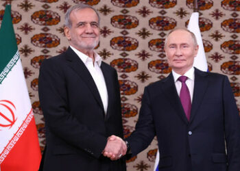 Verzicht auf den US-Dollar: Russland und Iran handeln fast ausschließlich in Landeswährungen