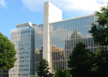 Weltbank korrigiert Wachstumsprognose für Russland – nach oben