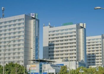 "Grenze erreicht dessen, was leistbar ist" – Berlins Polizeipräsidentin zum Thema Migration