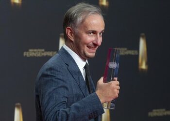 "Who cares?": Böhmermann erschwindelt "Wiesn-Story" über den "Ober-TikTok-Fascho" Maximilian Krah