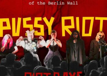 Abschluss der "Mauerfall"-Feier: Pussy Riot mit antirussischer Propaganda am Stasi-Unterlagen-Archiv