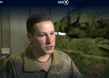 Bundeswehr-Jungoffiziere klären Schüler auf: "Wir müssen Krieg führen können"