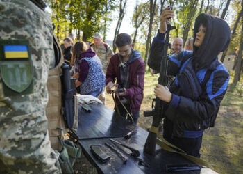 Die USA wollen junge Ukrainer zu Kanonenfutter machen