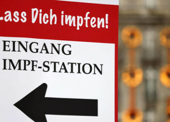 Gerichtsurteil: AstraZeneca muss alle Nebenwirkungen und Schadensberichte offenlegen