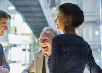 Koalition in Thüringen: Voigt und Wagenknecht handeln persönlich "Friedensformel" aus