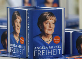 Merkel fordert NATO-Abschreckung gegen Russland