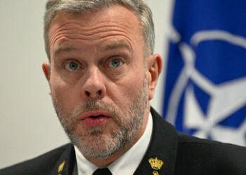 NATO-Admiral Bauer an westliche Unternehmen: Bereitet euch auf den "Kriegsfall" vor