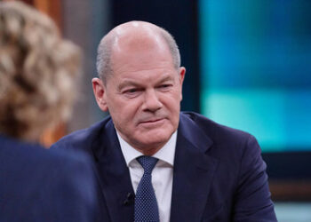 Politische Wende in Deutschland? – Scholz diskutiert "Finnlandisierung" der Ukraine