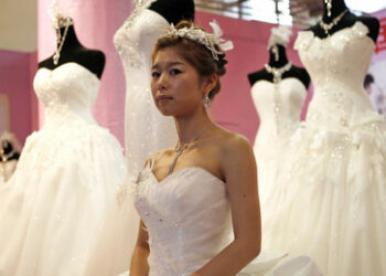 Prämie für Frauen bei Eheschließung bis 35: Stadt in China will Geburtenrate steigern